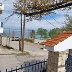 Fani Liakou *