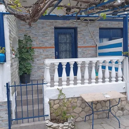 Apartament Fani Liakou *