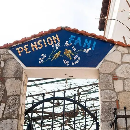 Apartment Fani Liakou Néa Fókaia